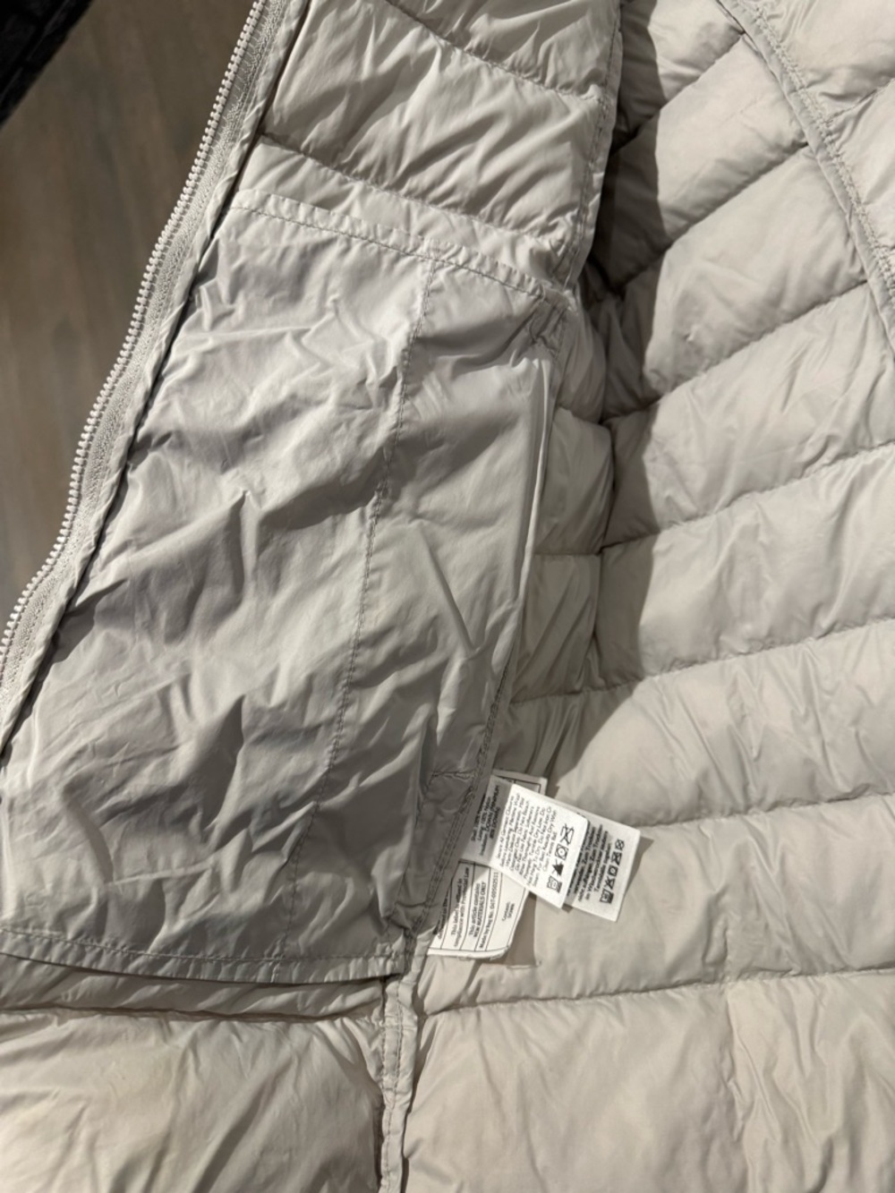 Eddie Bauer EB650 Down Puffer jacket S - Picture 8 of 10